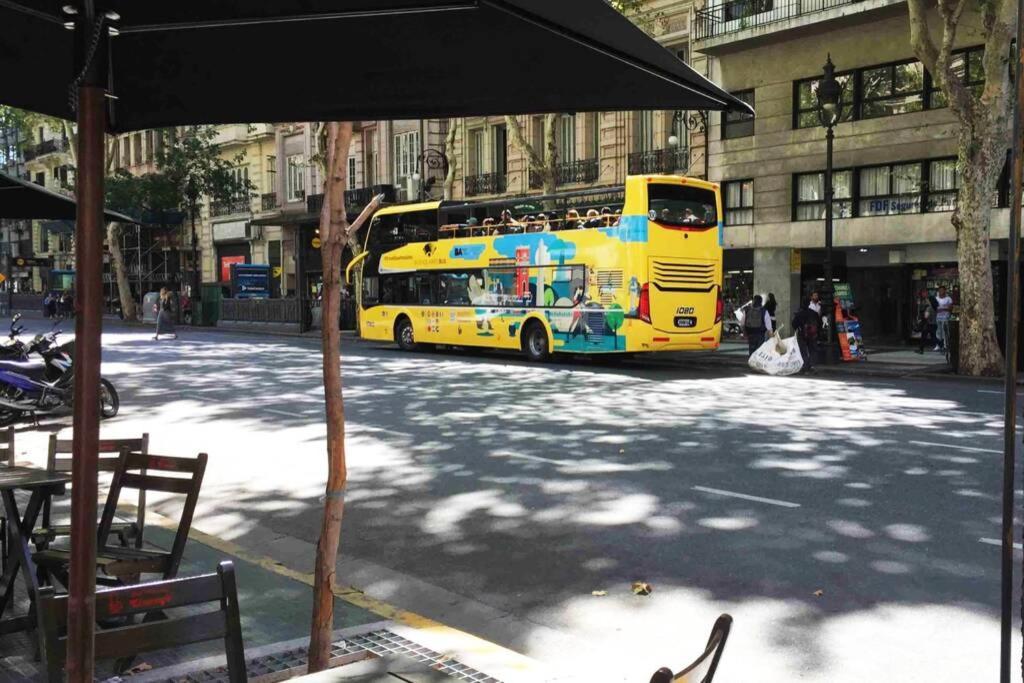 Duplex En Centro Historico Y Turistico Sobre Av. De Mayo Buenos Aires Exteriér fotografie